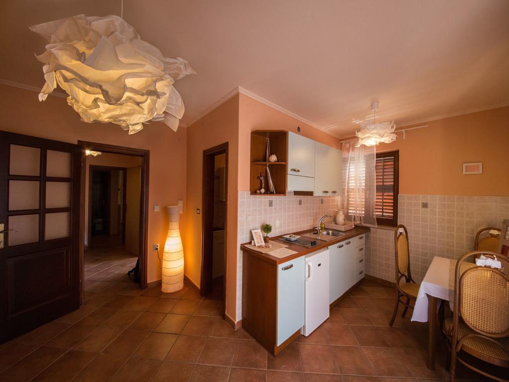 Apartment Duketis Rovigno Esterno foto